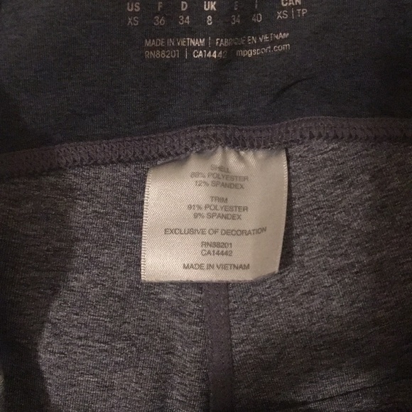 Grey Work Out Capri Bundle XS - Picture 3 of 5